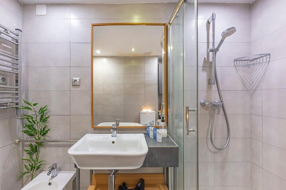 Golden Mile Getaway, Garden View, Pool & Comfort มาร์เบยา ภายนอก รูปภาพ