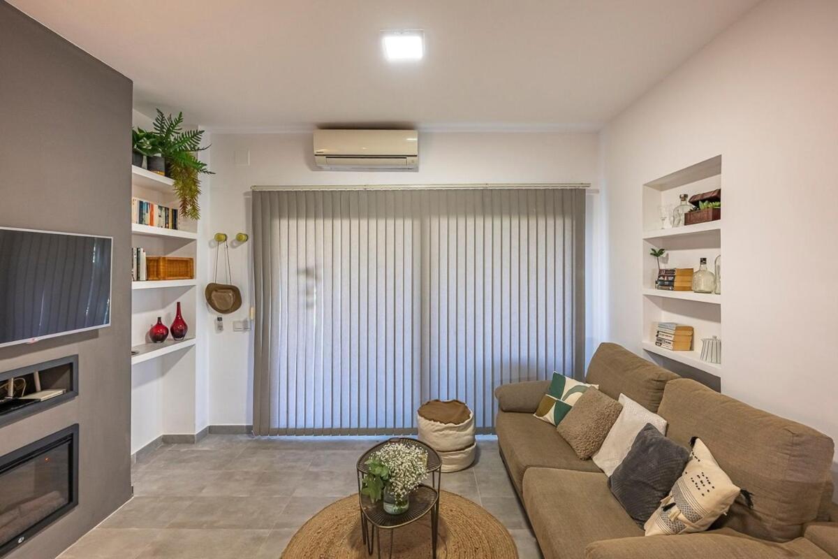 Golden Mile Getaway, Garden View, Pool & Comfort มาร์เบยา ภายนอก รูปภาพ