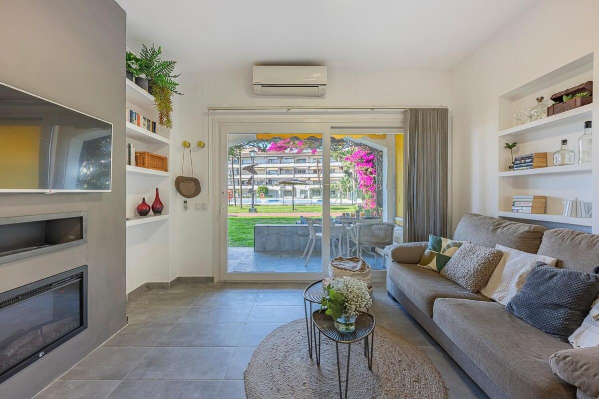 Golden Mile Getaway, Garden View, Pool & Comfort มาร์เบยา ภายนอก รูปภาพ